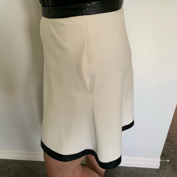 Banana republic skirt! - Picture 2 of 4